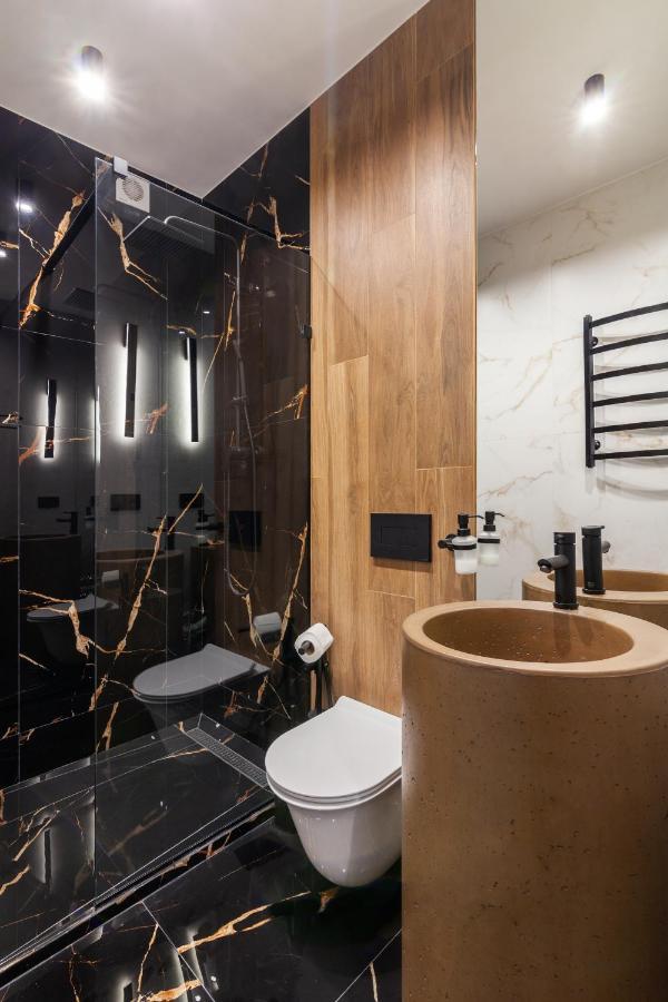 Leogrand Apartments On Shevchenka 38-1 Lviv Luaran gambar
